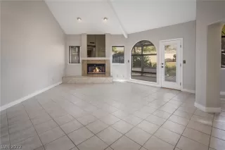 Photo #2: 2457802 Listing 