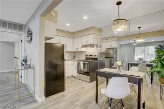 Photo #3: 2457816 Listing 