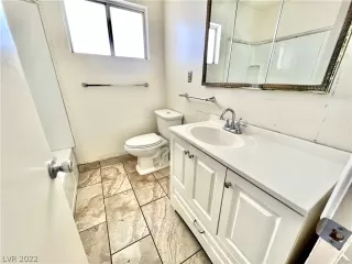 Photo #4: 2457824 Listing