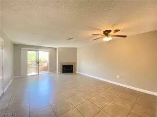 Photo #3: 2457827 Listing