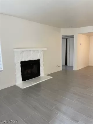 Photo #3: 2457838 Listing 