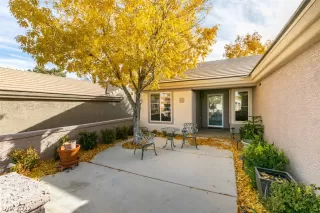 Photo #1: 2457846 Listing 