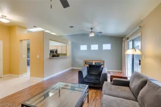 Photo #4: 2457846 Listing 