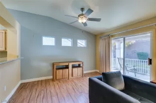 Photo #5: 2457846 Listing 