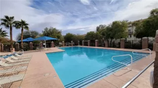 Photo #2: 2457866 Listing 