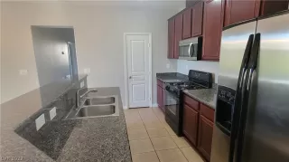 Photo #6: 2457866 Listing 