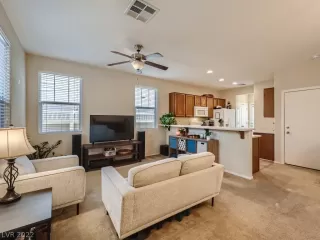 Photo #5: 2457874 Listing 