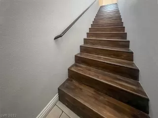 Photo #2: 2457894 Listing 