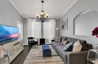 Photo #4: 2457894 Listing 