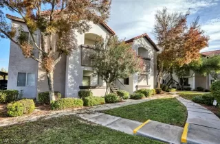 Photo #1: 2457946 Listing