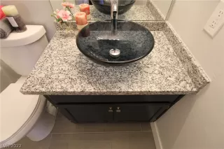 Photo #6: 2457998 Listing