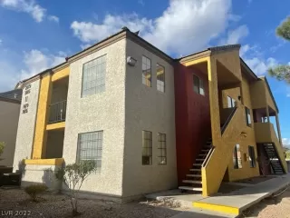 Photo #1: 2458014 Listing 