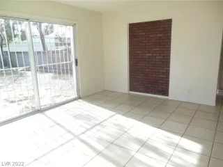 Photo #1: 2458057 Listing 