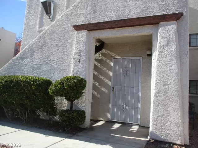 MLS: 2458074 Condo For Sale