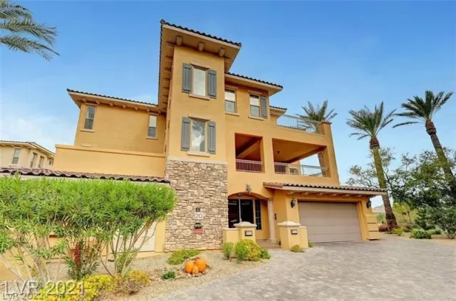 MLS: 2458145 Condo For Sale