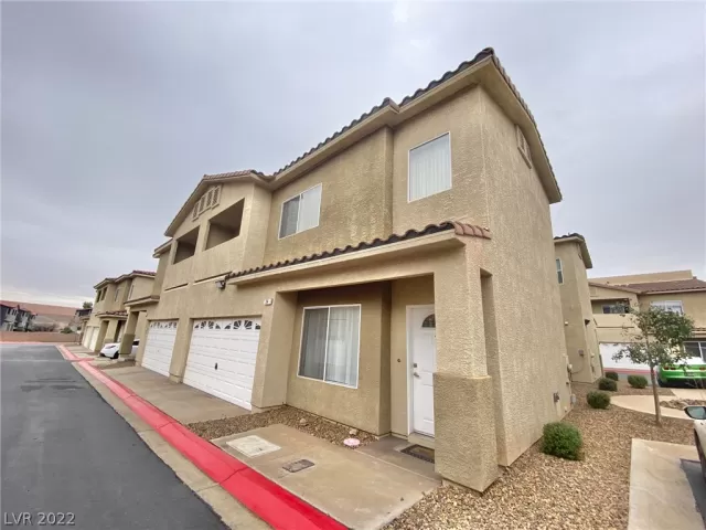 MLS: 2458161 Condo For Sale