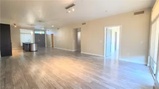 Photo #6: 2458162 Listing 