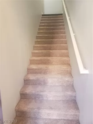 Photo #5: 2458188 Listing 