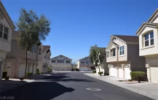 Photo #2: 2458194 Listing 