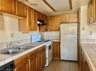 Photo #1: 2458230 Listing