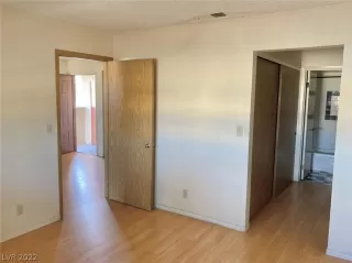 Photo #3: 2458230 Listing