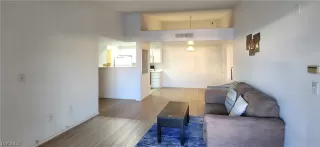 Photo #4: 2458287 Listing