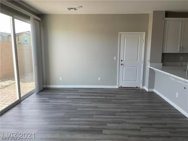 MLS: 2458302 Condo For Sale