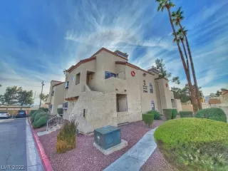 Photo #1: 2458336 Listing 