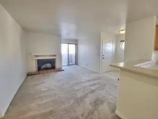 Photo #5: 2458336 Listing 