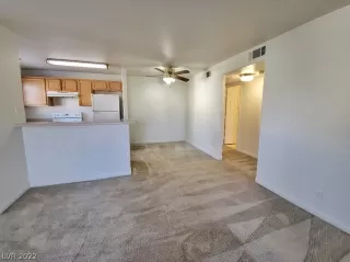 Photo #6: 2458336 Listing 