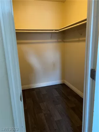 Photo #6: 2458362 Listing 