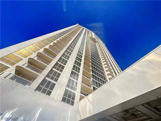 MLS: 2458389 Condo For Sale