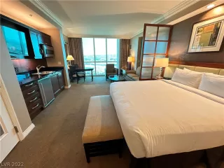 Photo #2: 2458389 Listing 