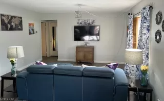 Photo #2: 2458466 Listing 