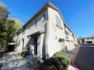 Photo #1: 2458520 Listing 