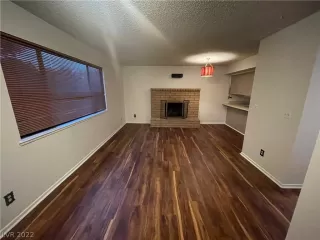 Photo #1: 2458549 Listing 