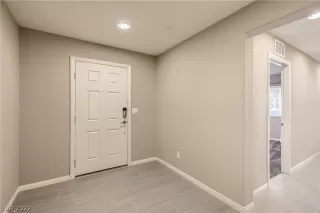 Photo #3: 2458613 Listing