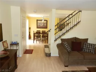 Photo #3: 2458619 Listing 