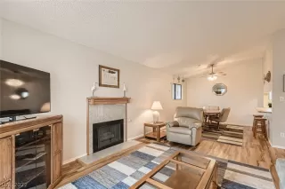 Photo #6: 2458626 Listing 