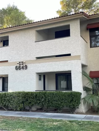 Photo #2: 2458646 Listing 