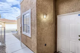 Photo #2: 2458647 Listing 