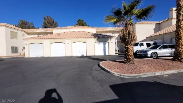 MLS: 2458744 Condo For Sale