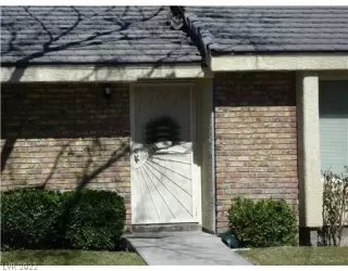 Photo #2: 2458745 Listing 