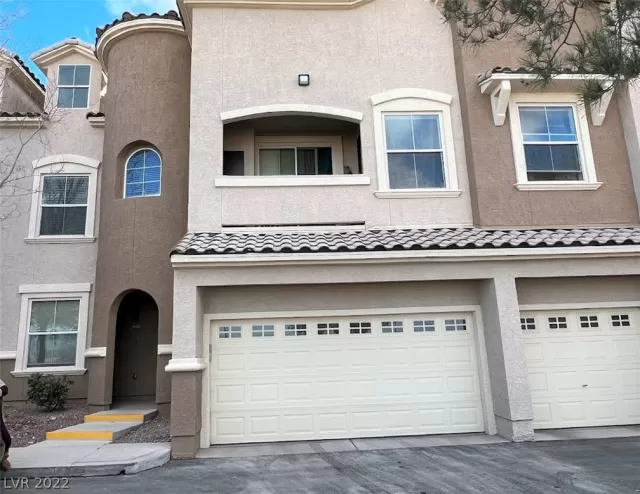 MLS: 2458766 Condo For Sale