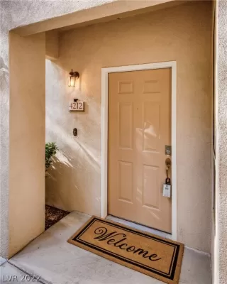 Photo #5: 2458792 Listing