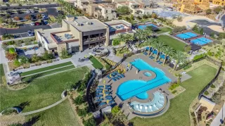 Photo #1: 2458818 Listing 