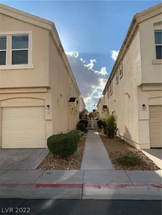 Photo #1: 2458847 Listing 