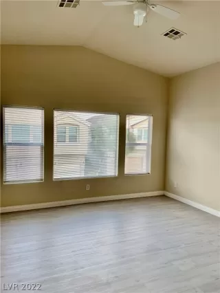 Photo #2: 2458847 Listing 
