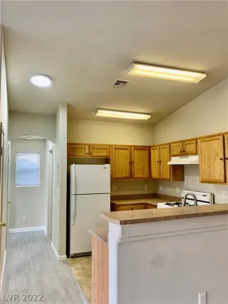 Photo #6: 2458847 Listing 