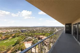 Photo #3: 2458879 Listing 